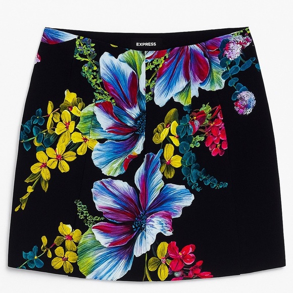 Express Black Floral Skort NWT Size 4 – Side Zip, Work to Weekend - Picture 1 of 4